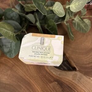 Clinique Blended Face Powder~04 Transparency 4 (M)~, 0.88oz/25g, New In Box